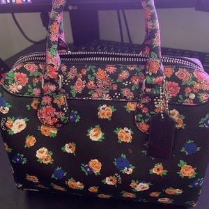 🌸🦋Coach Speedy Bag🦋🌸
